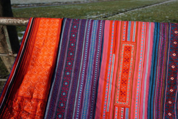 Sprei Bac Ha hang